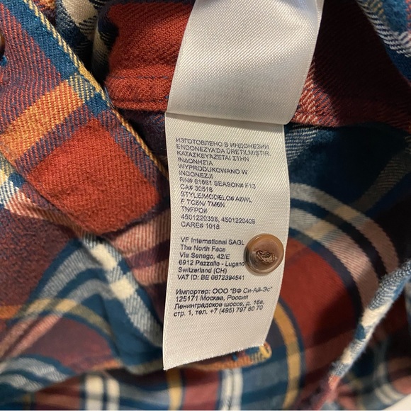 The North Face Medium Weight Long Sleeve Roll Tab Button Up Shirt Womens Small - Picture 7 of 12